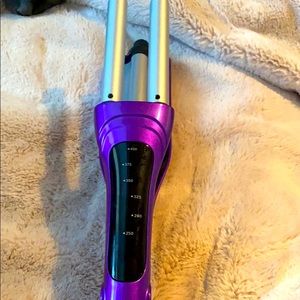 Bed Head
A Wave We Go Adjustable Deep Waver